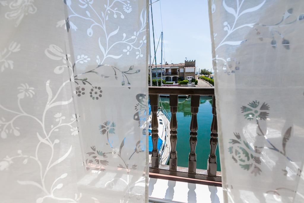 Vista Roses Mar - Casa Pescador Villa Empuriabrava Exterior foto
